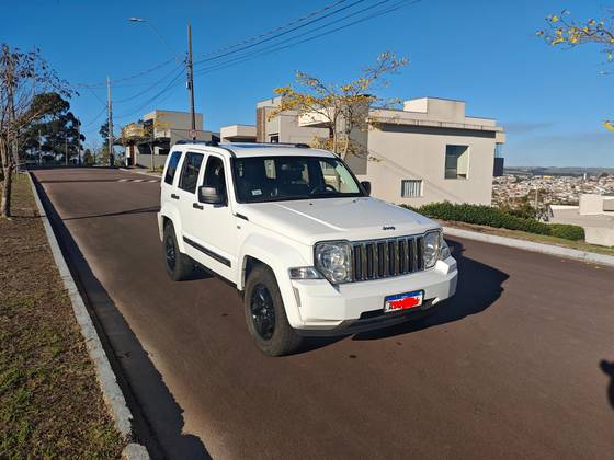 JEEP CHEROKEE 3.7 LIMITED 4X4 V6 12V GASOLINA 4P AUTOMÁTICO